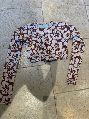 Rip Curl Hibiscus Heat Crop Rashvest 
Size small